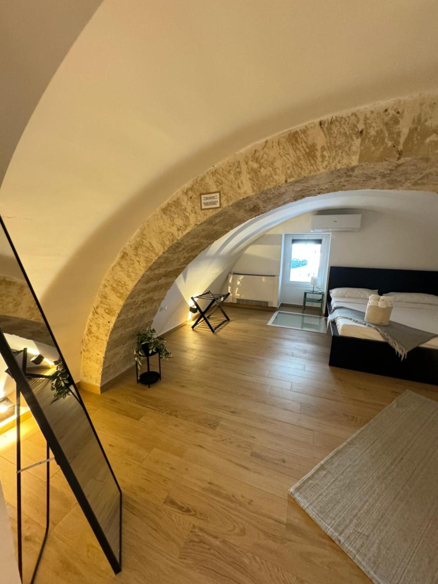Appartement 100 Sqm Terrace, Close To The Old Town & Shopping Area & Harbour *